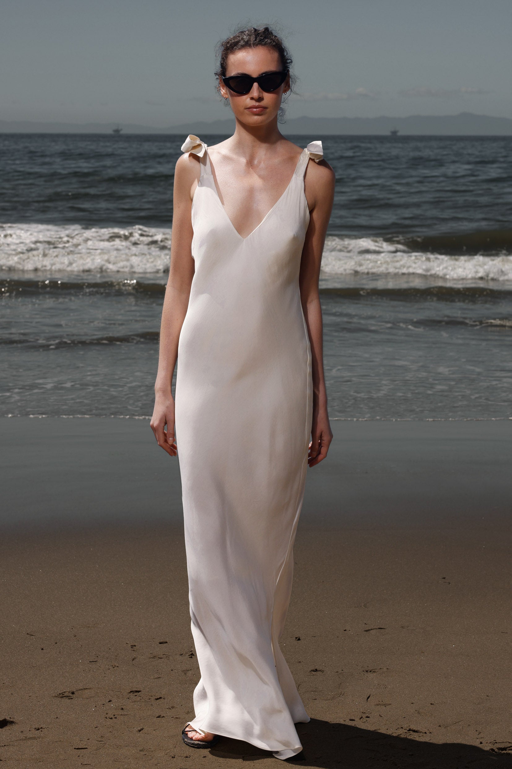 cream slip dress 1940's Off White with Lace Eveliina Vintage The Reclaimed Vintage maxi slip dress with contrast pink trim in cream is a stylish addition to your summer wardrobe Grace Slip Dress - Cream