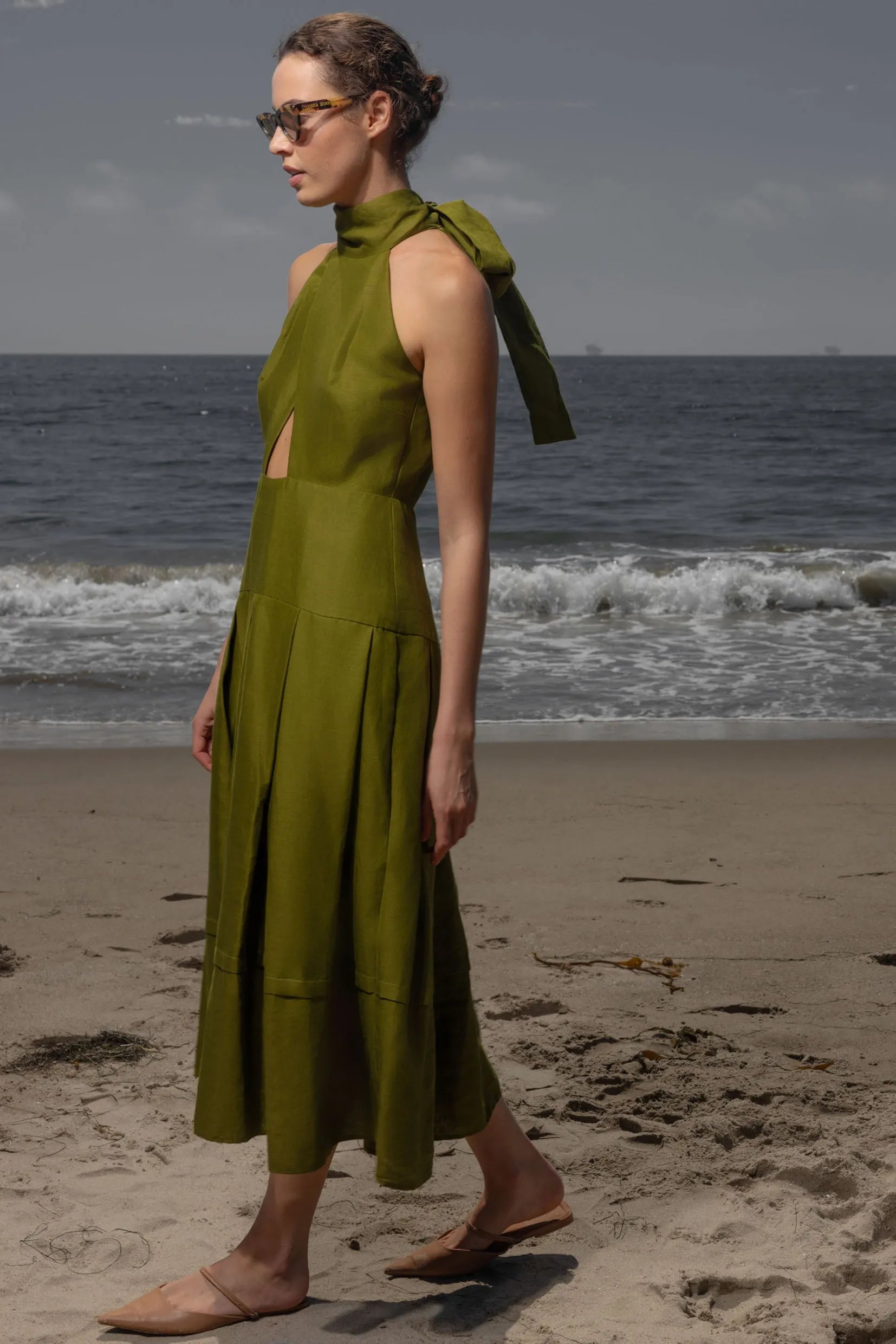 ginger green dress Ginger with green dress
