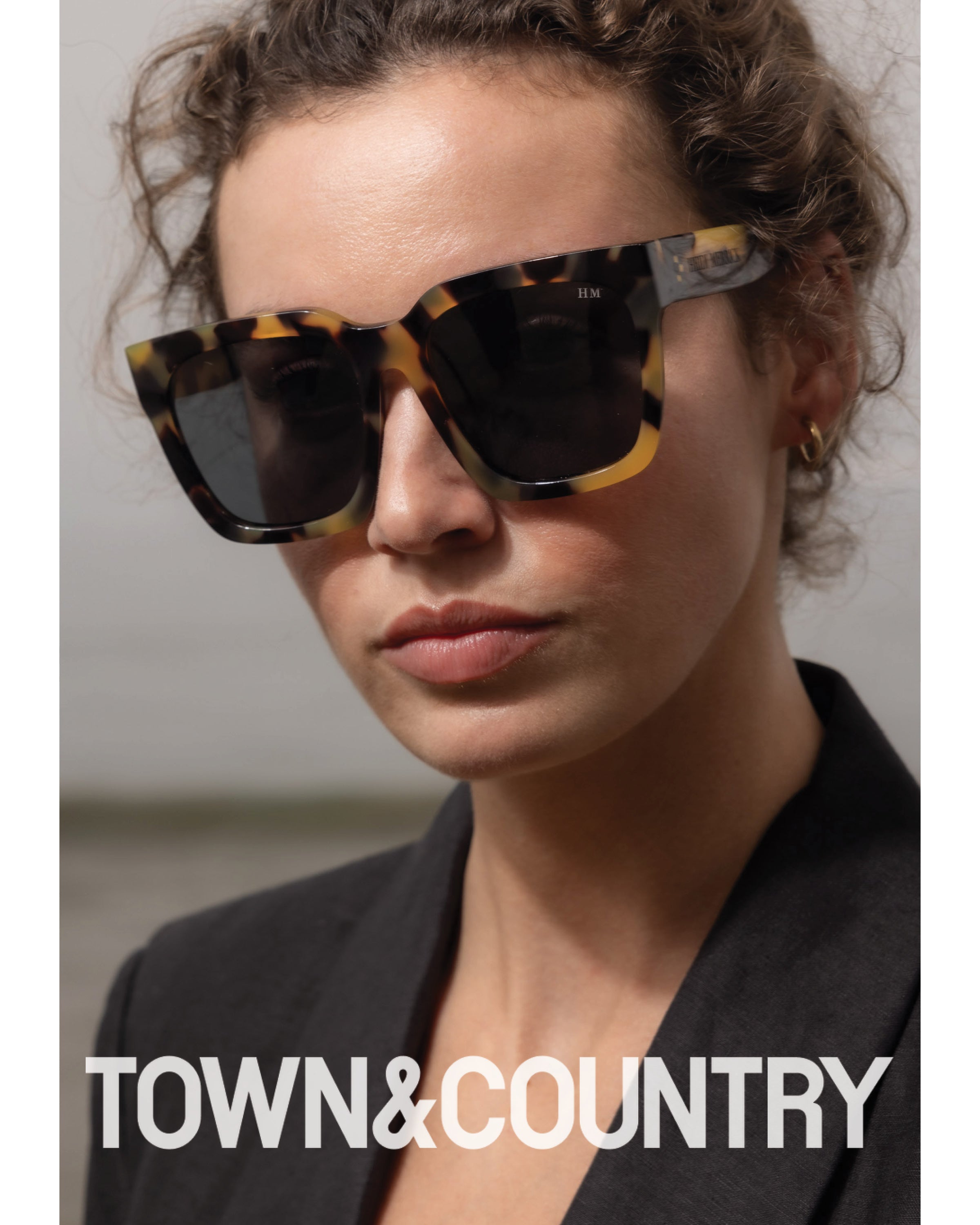 Town & Country: 15+ Must-Have Summer Accessories