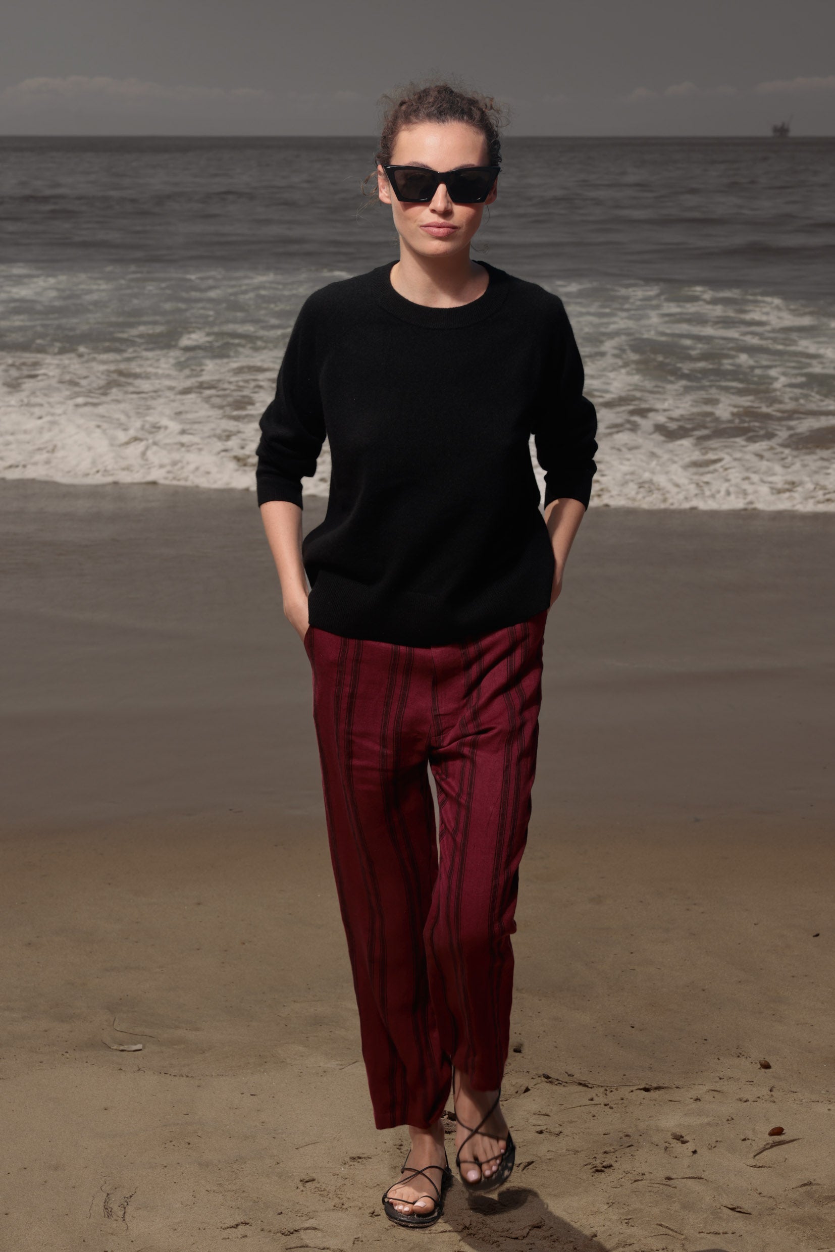 Daily Sweater - Noir - Heidi Merrick