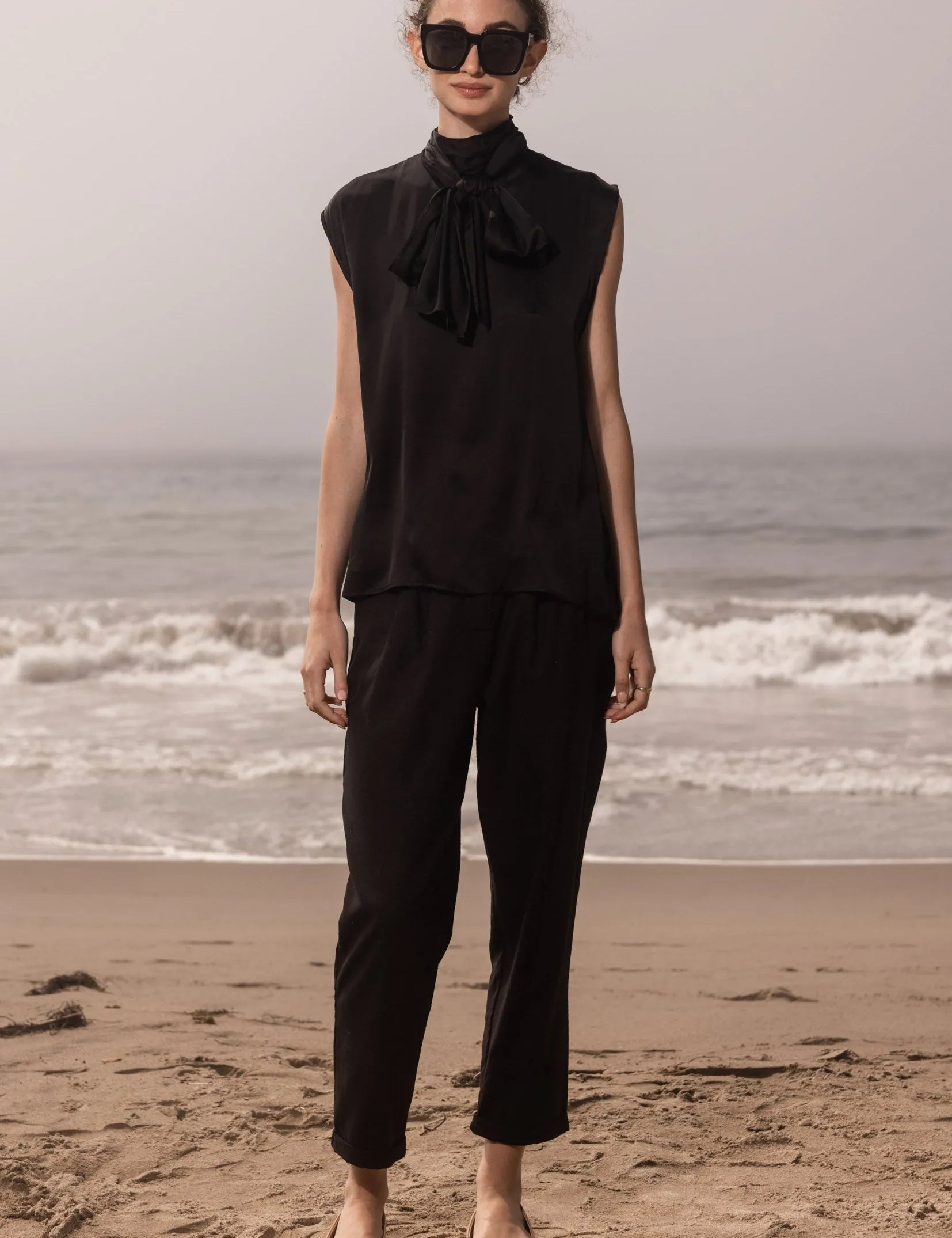 margo top and kaolin trouser black