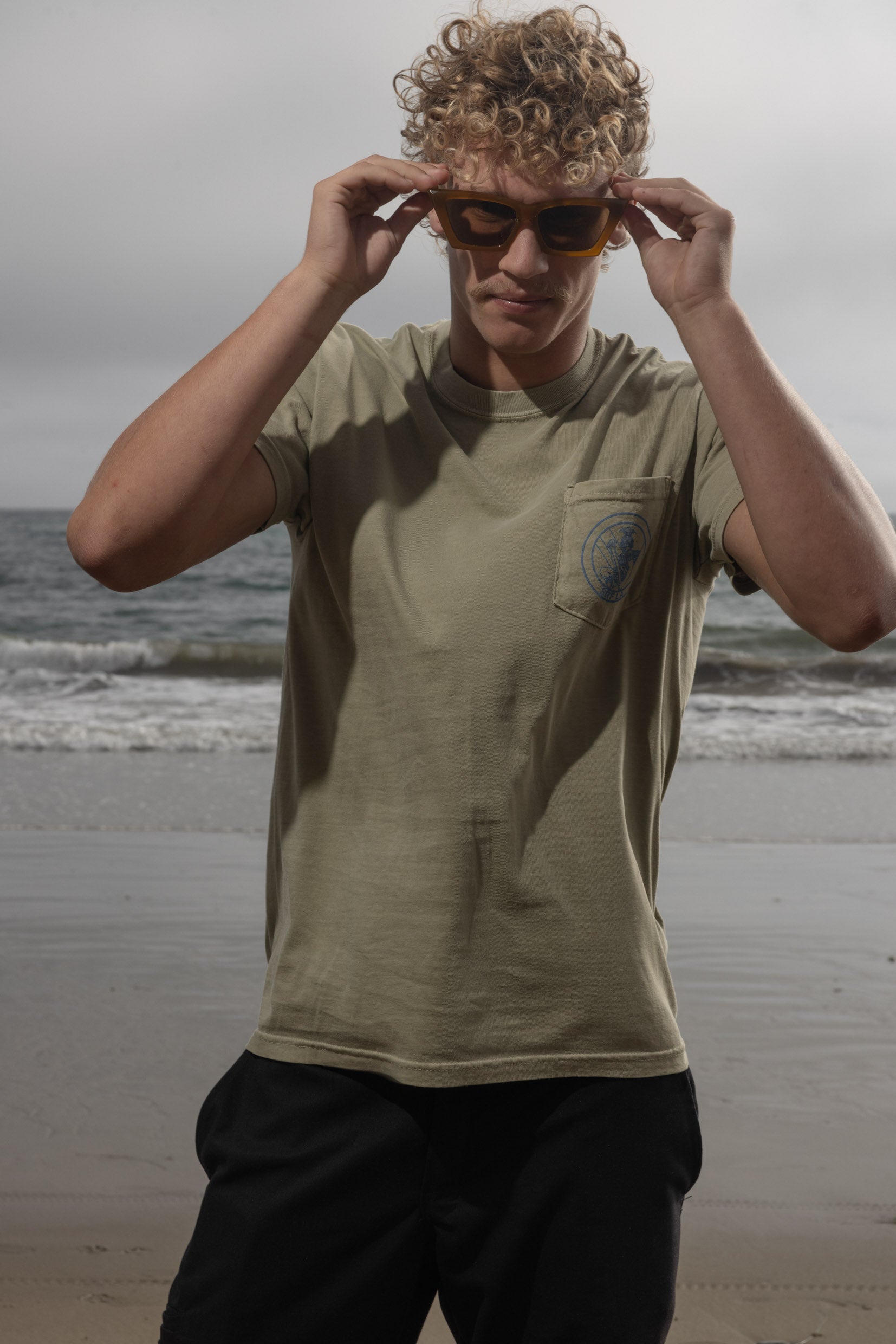 SRF Guy Tee - Dusty Sand - Heidi Merrick