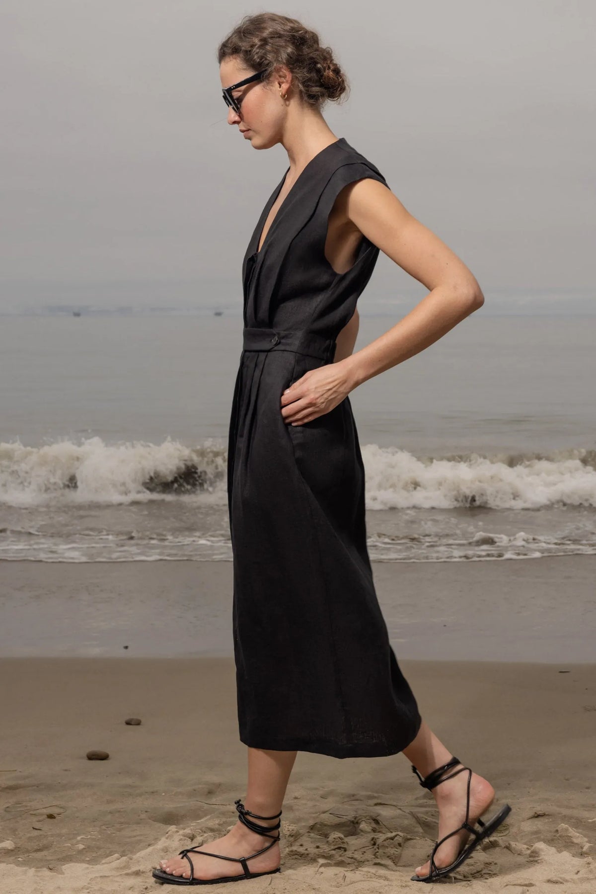 black linen beach dress Azadeh - open back