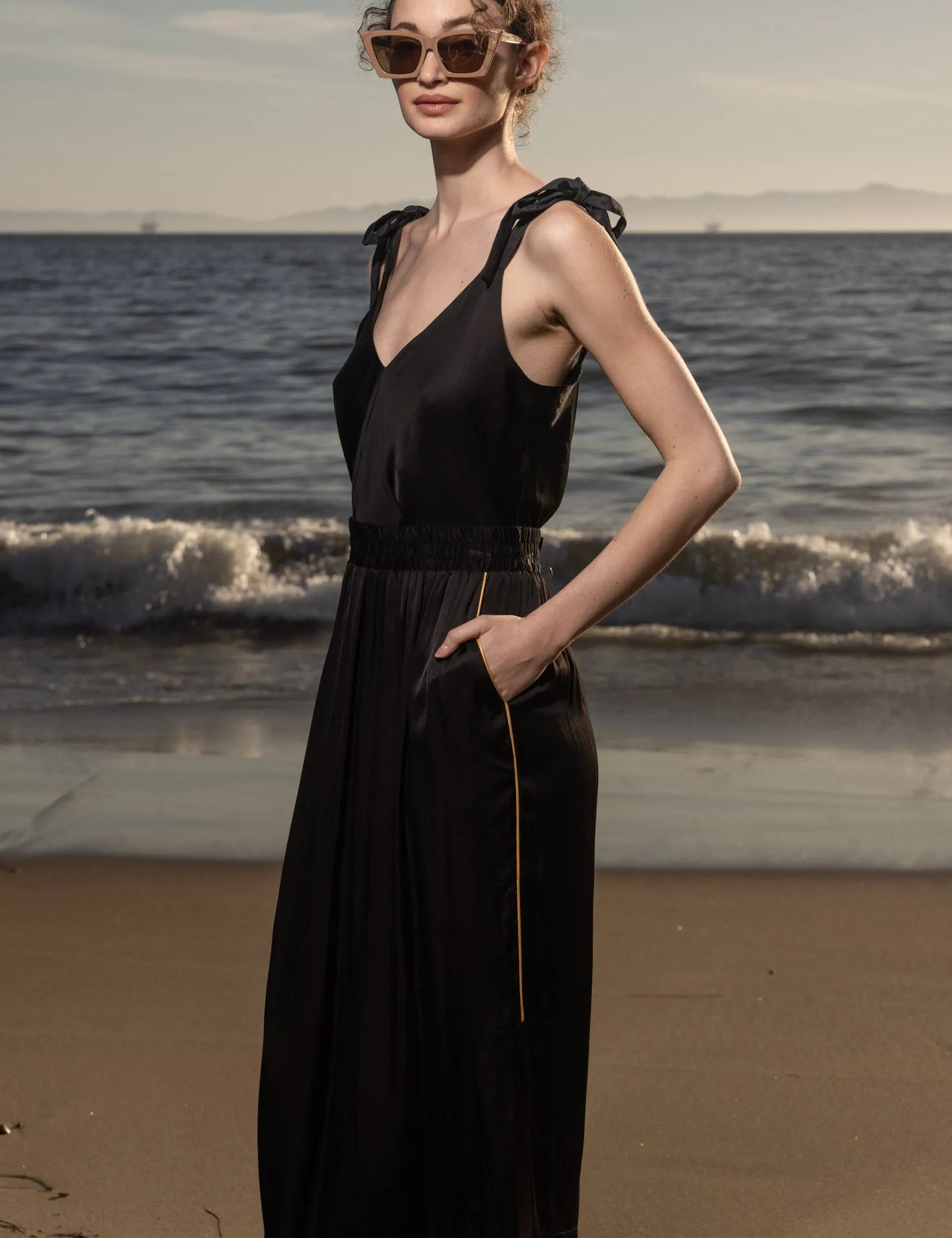 Caraco Top - Noir - Heidi Merrick