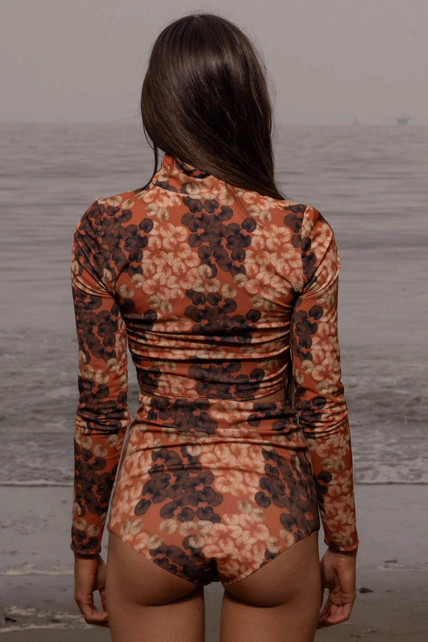 Vicent Bottom - Chalked Palm - Heidi Merrick