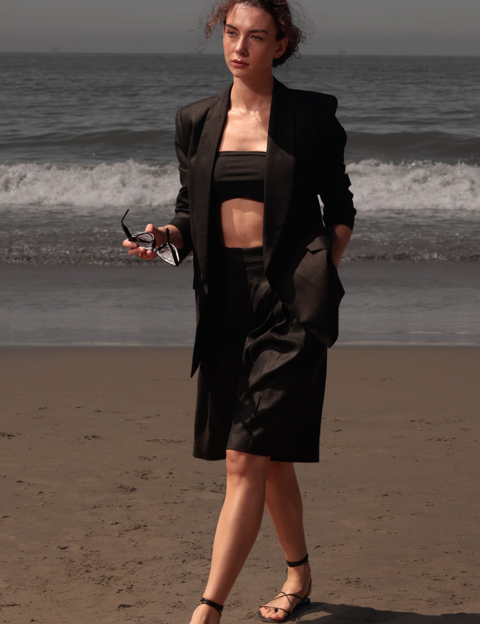 Rodeo Shorts - Black Linen