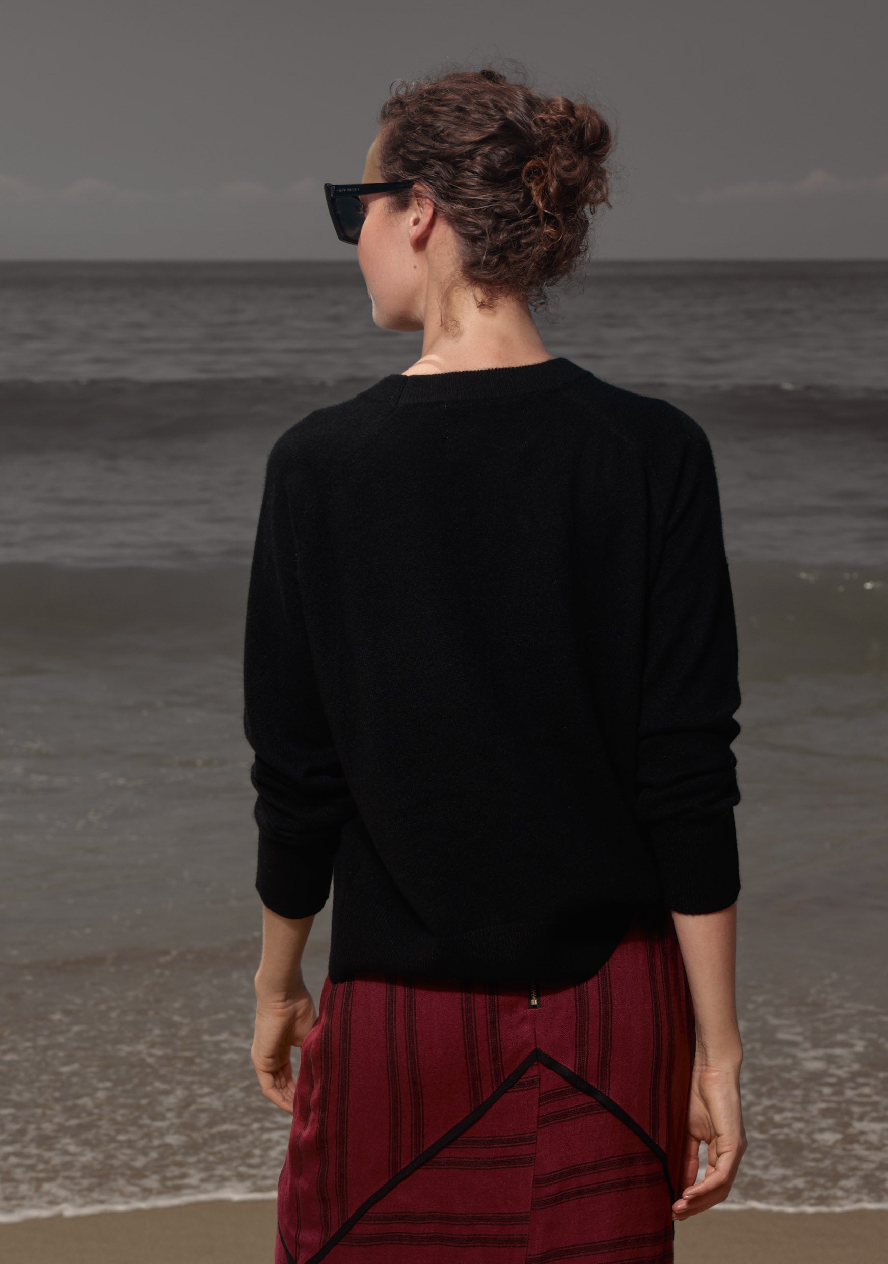 Daily Sweater - Noir - Heidi Merrick