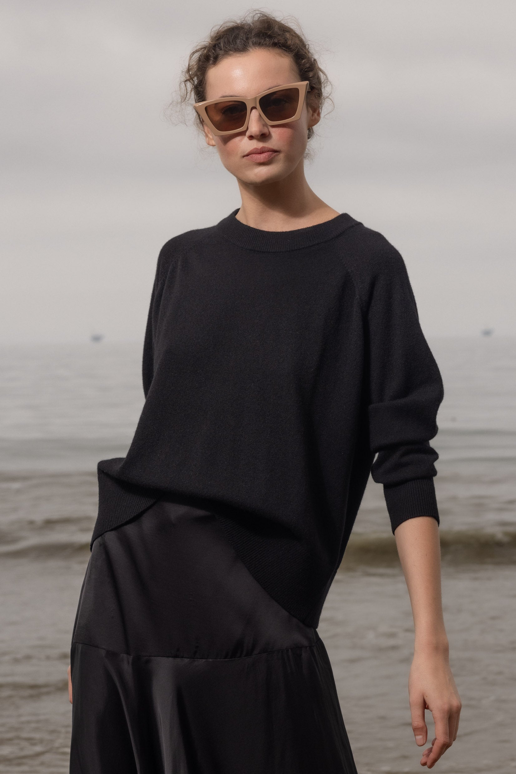 Daily Sweater - Noir - Heidi Merrick