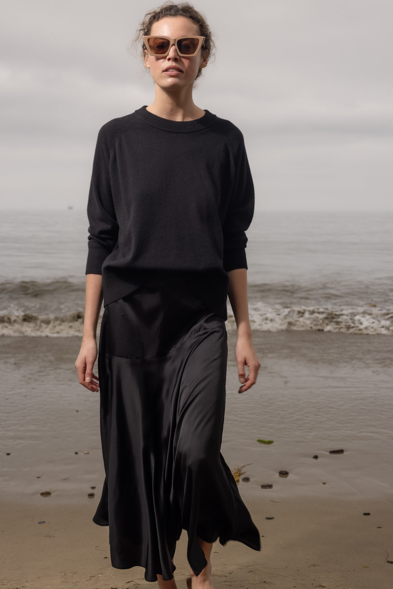 Daily Sweater - Noir - Heidi Merrick