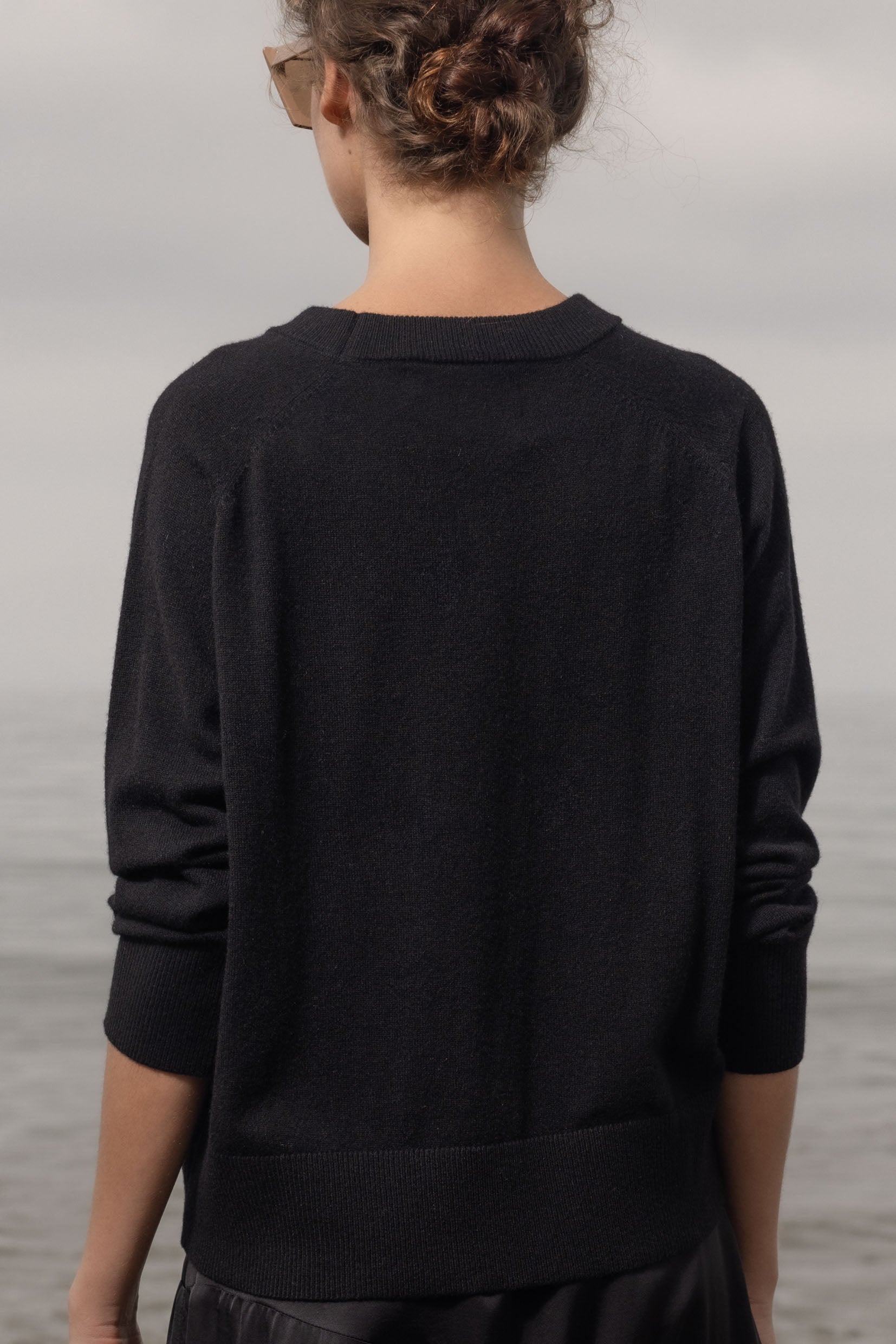 Daily Sweater - Noir - Heidi Merrick