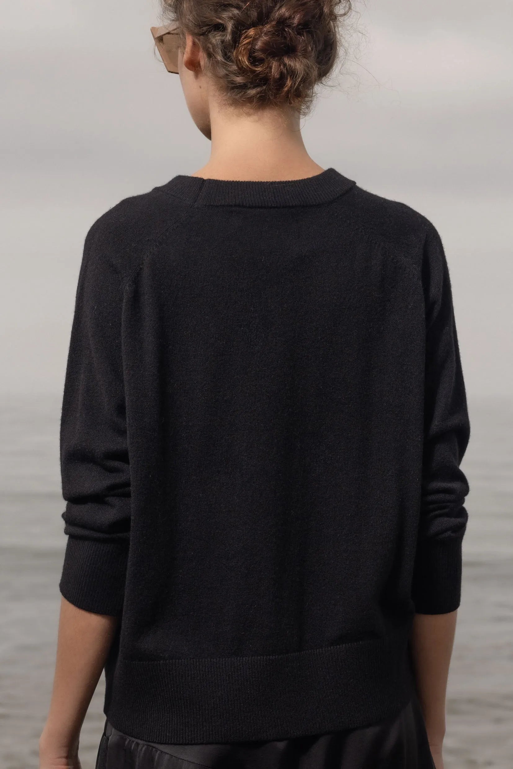 Daily Sweater - Noir - Heidi Merrick