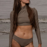 Henri Bottom - Great White - Heidi Merrick