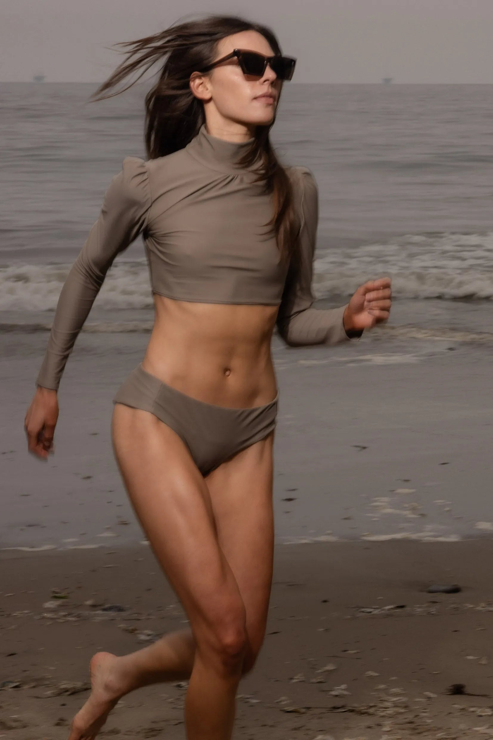 Henri Bottom - Great White - Heidi Merrick