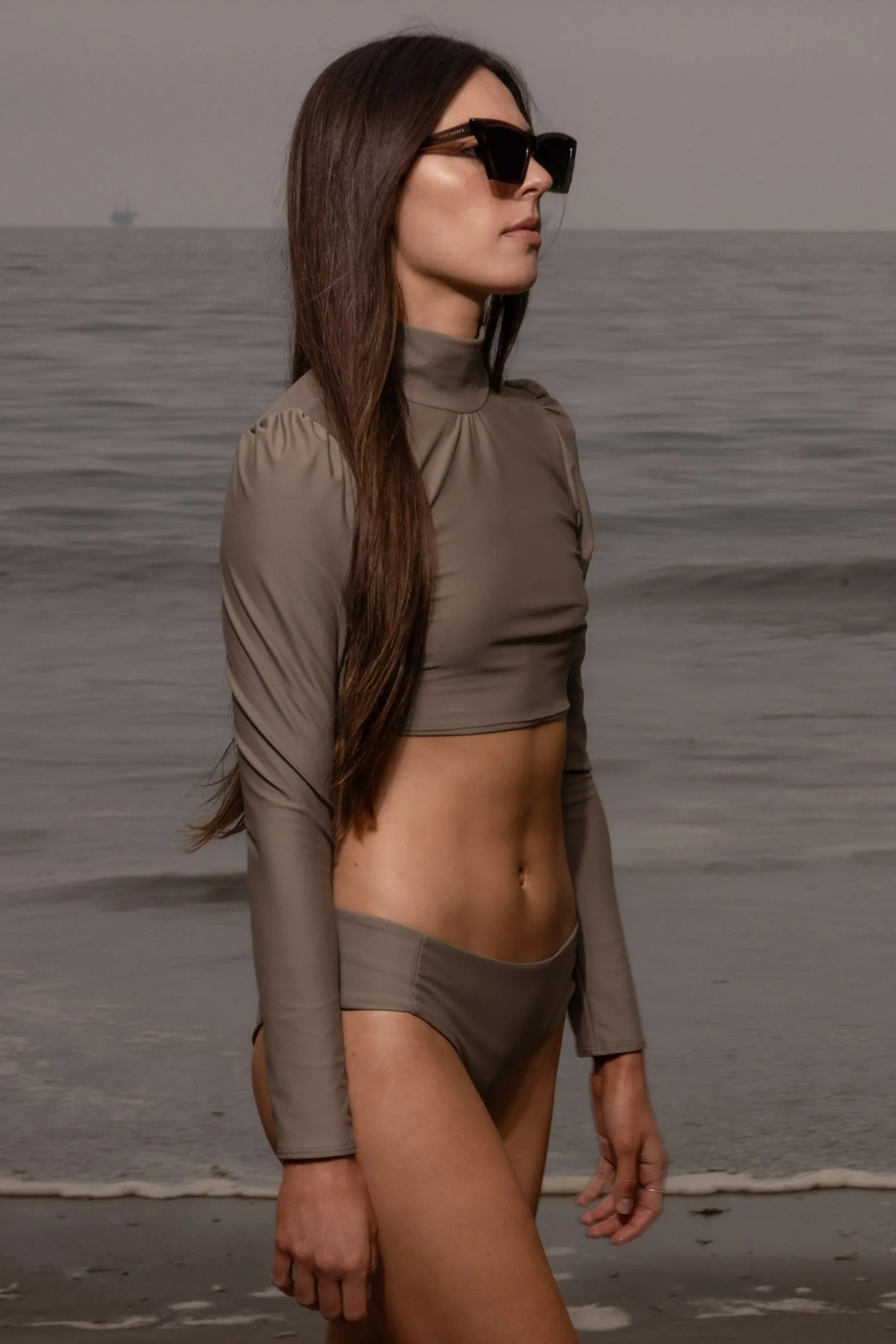 Henri Bottom - Great White - Heidi Merrick