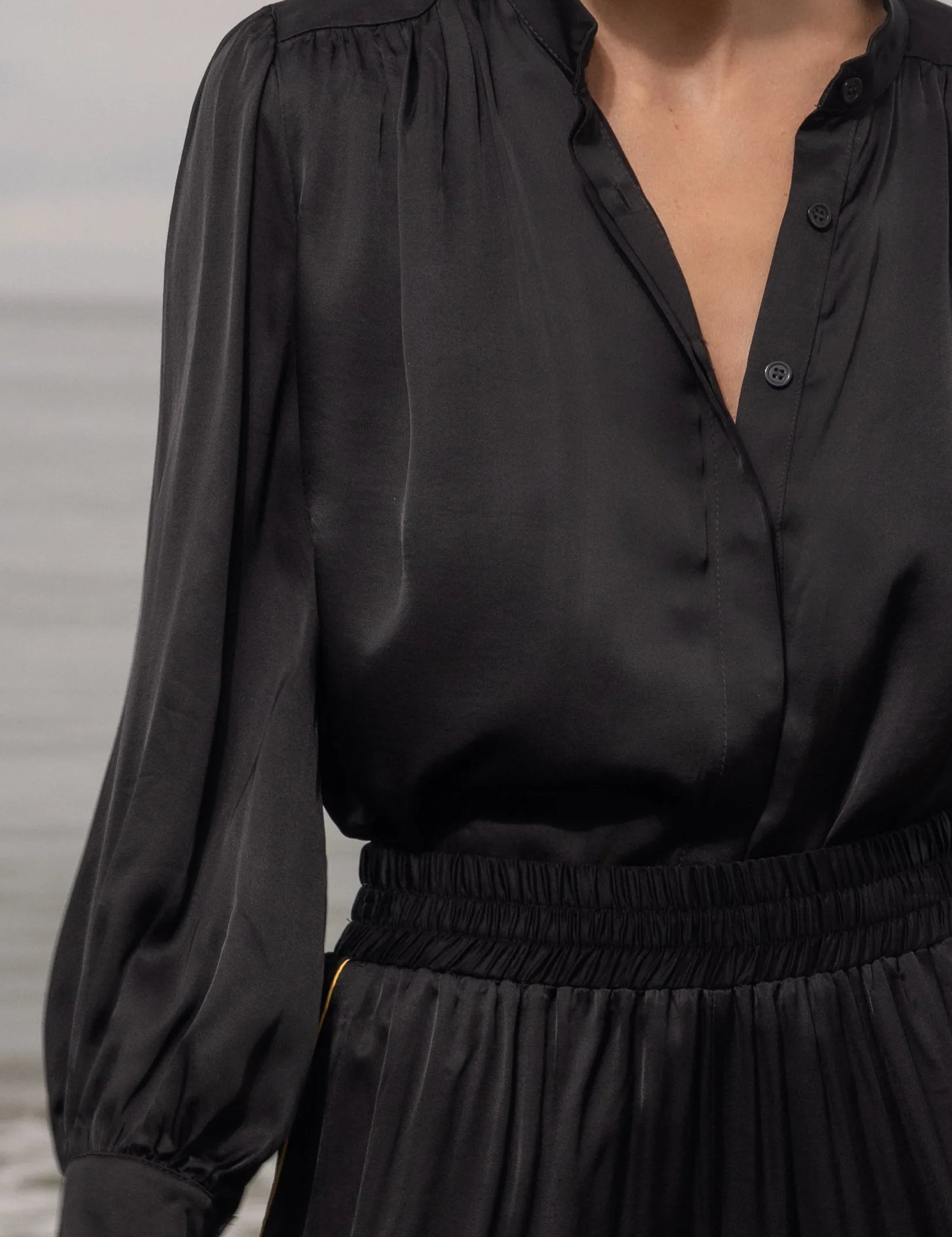 Farah Blouse - Noir - Heidi Merrick