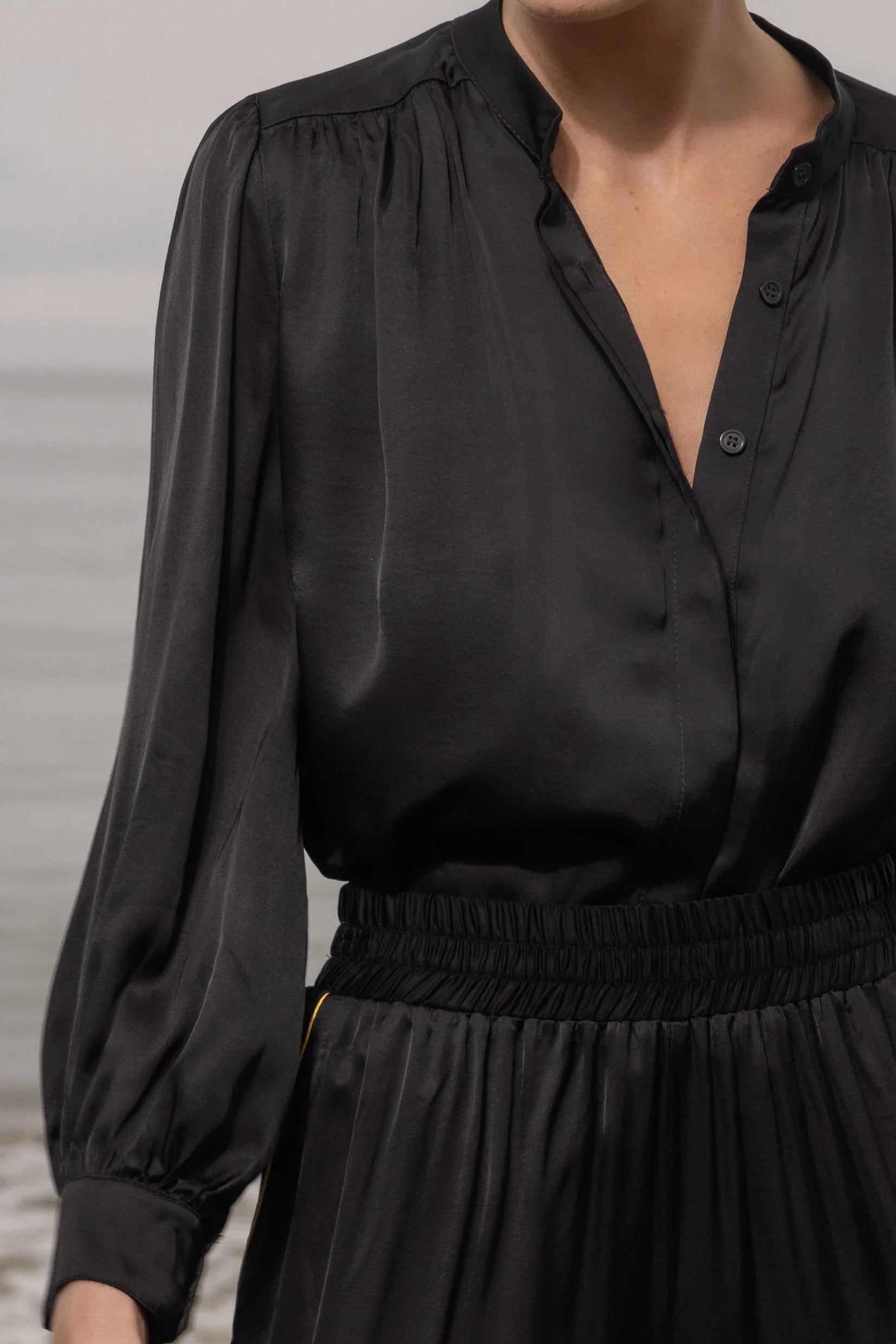Farah Blouse - Noir - Heidi Merrick