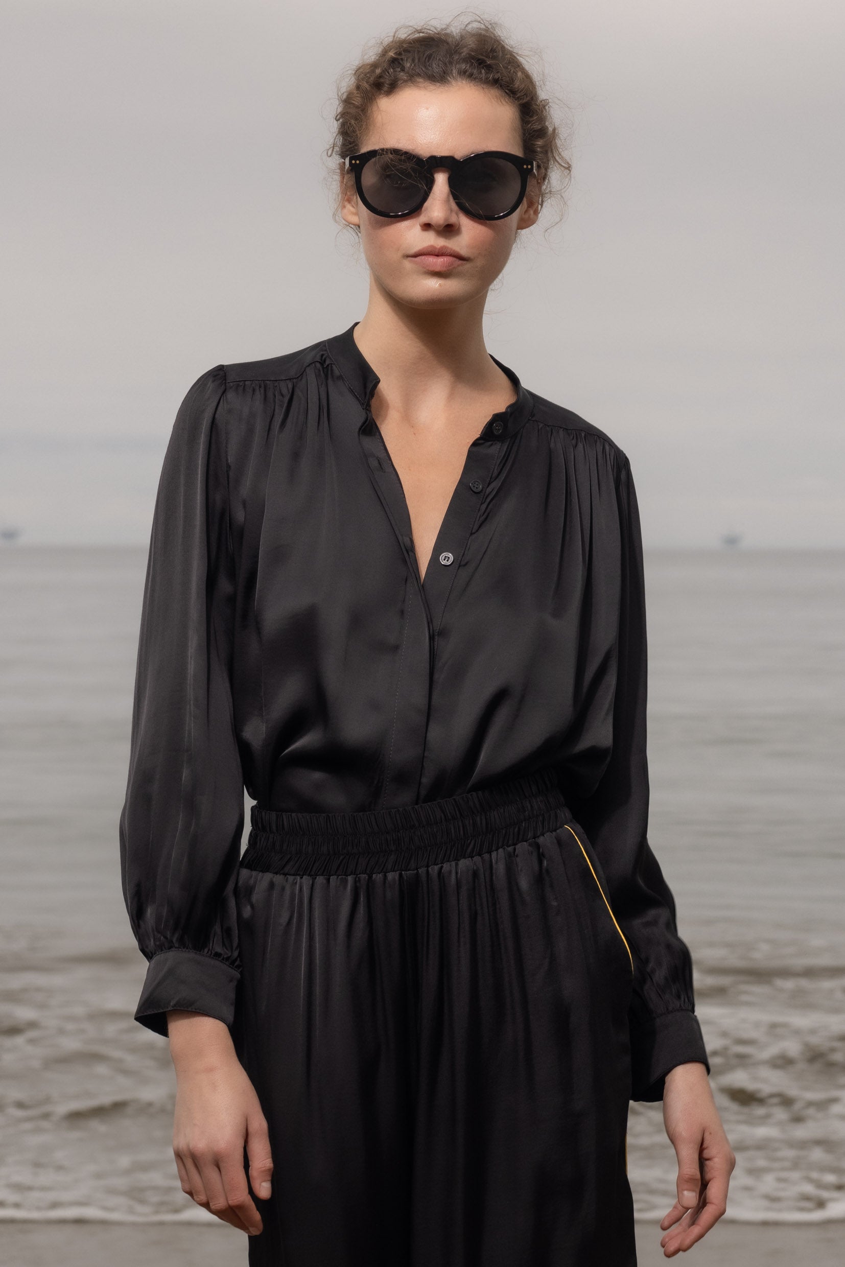 Farah Blouse - Noir - Heidi Merrick