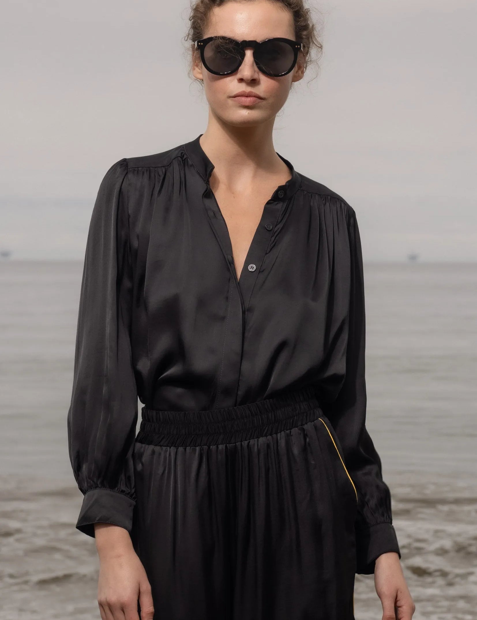Farah Blouse - Noir - Heidi Merrick