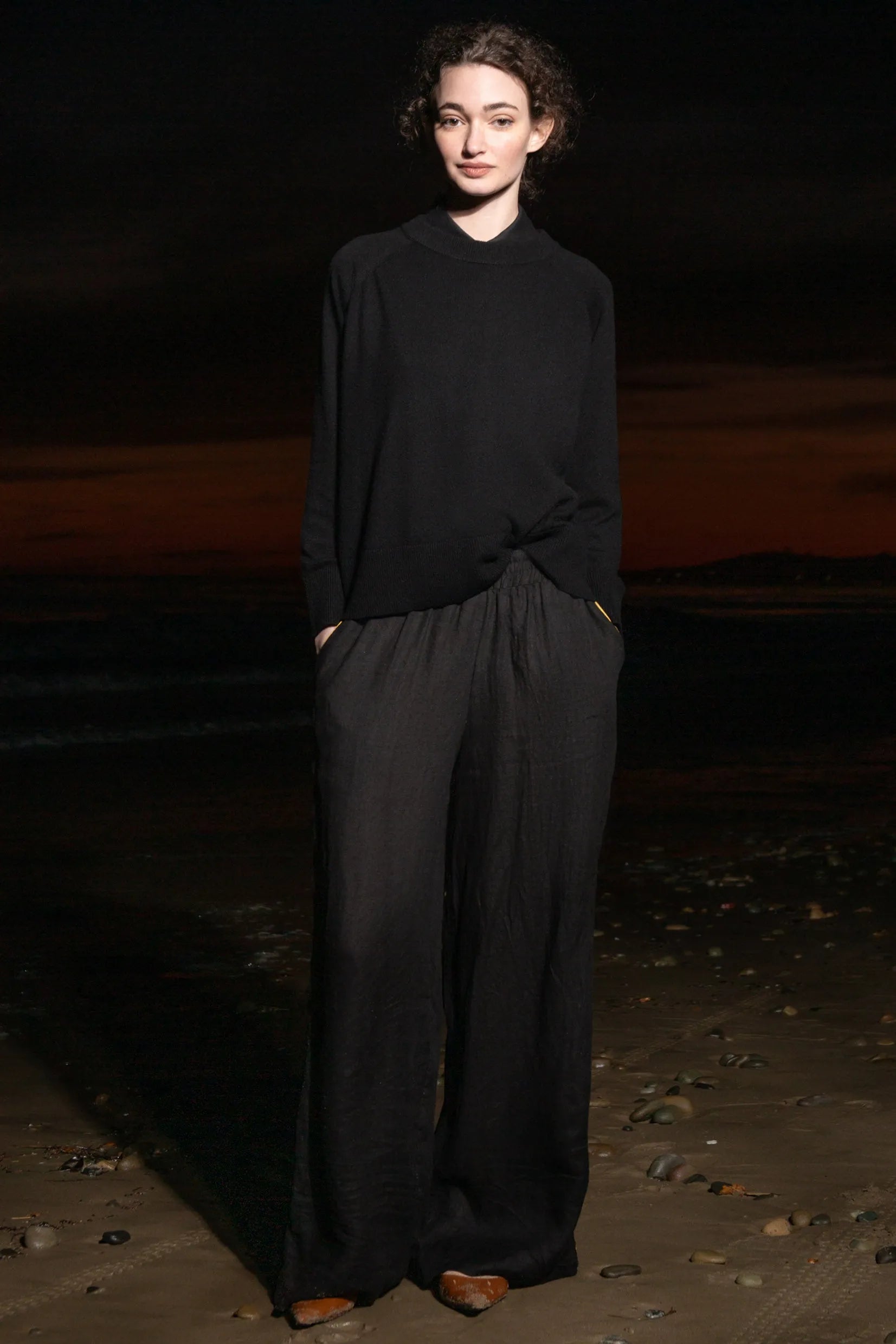 Sahara Pant - Noir Tissue Linen - Heidi Merrick