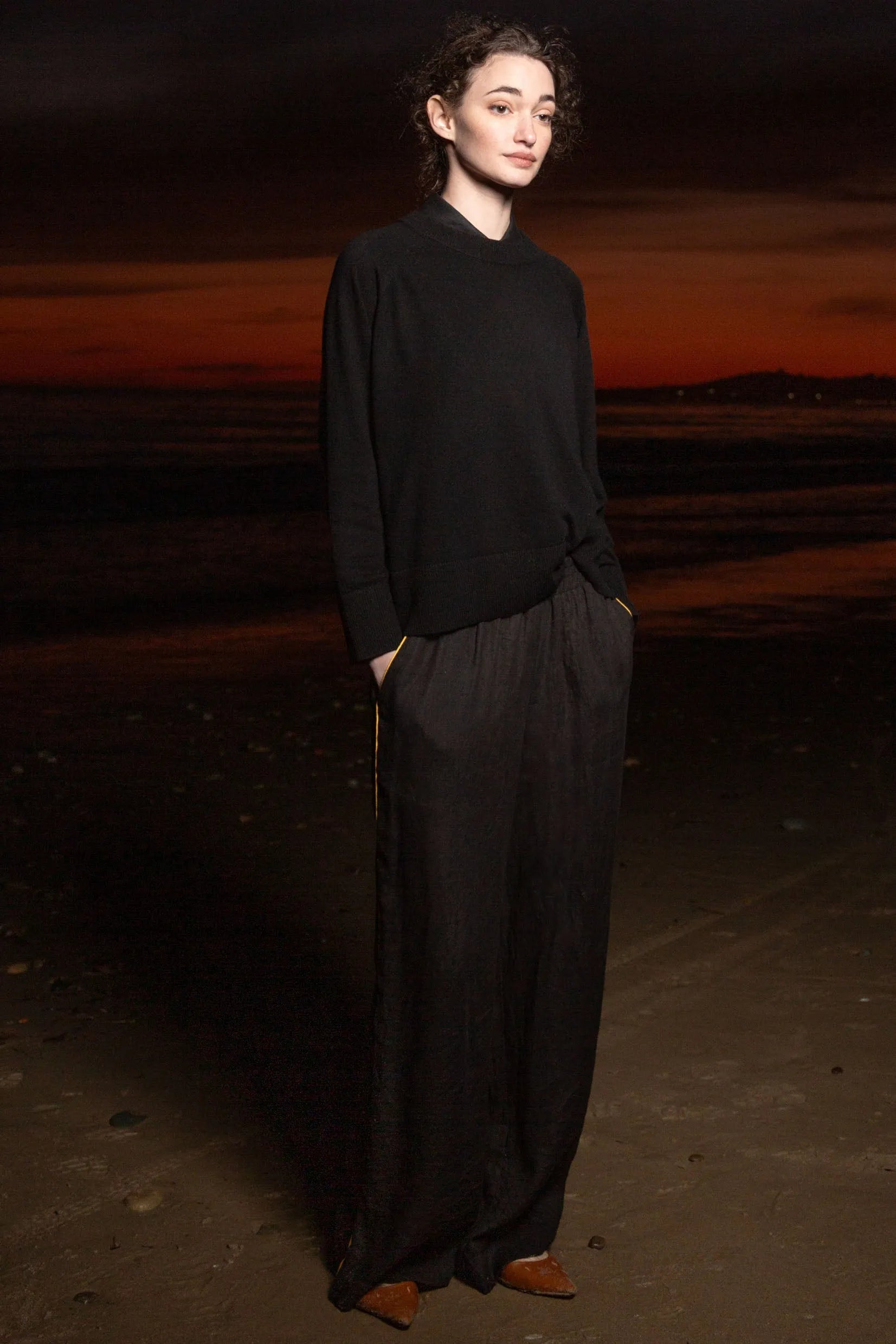 Sahara Pant - Noir Tissue Linen - Heidi Merrick