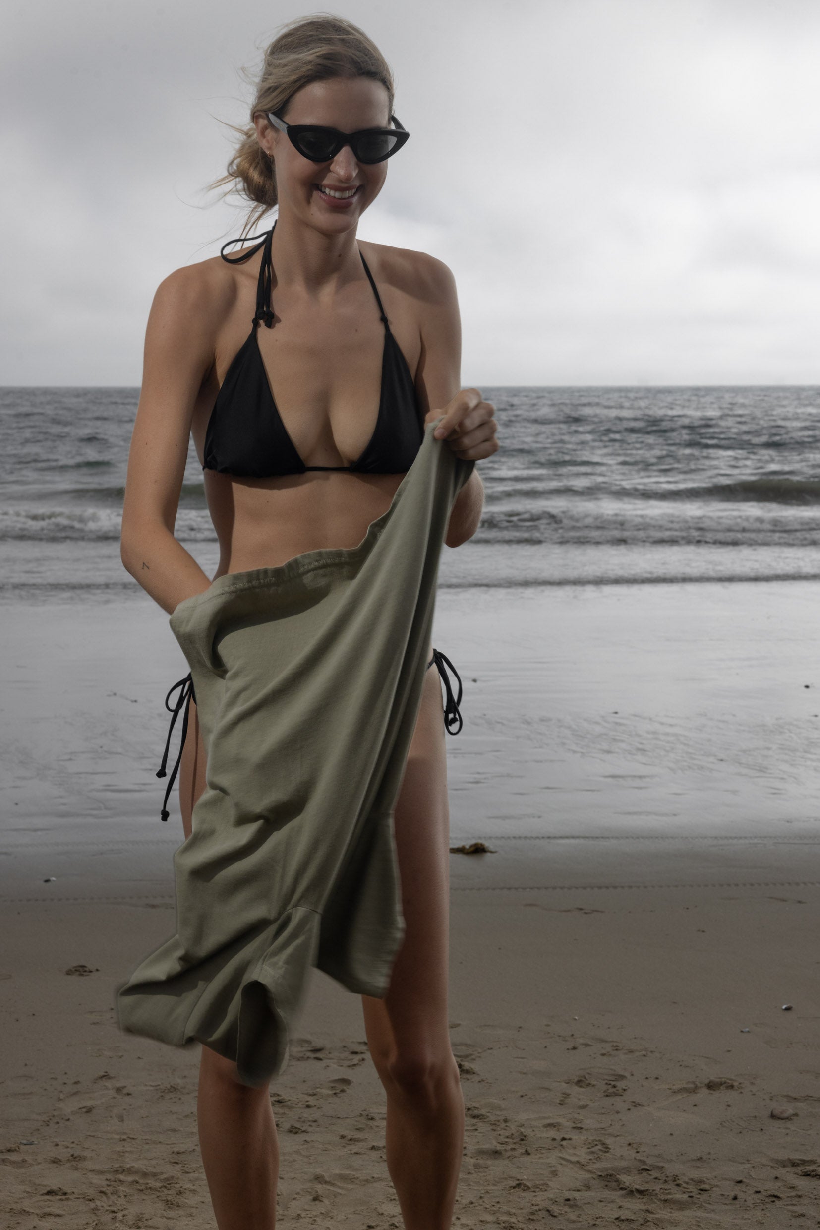 SRF Guy Tee - Dusty Sand - Heidi Merrick