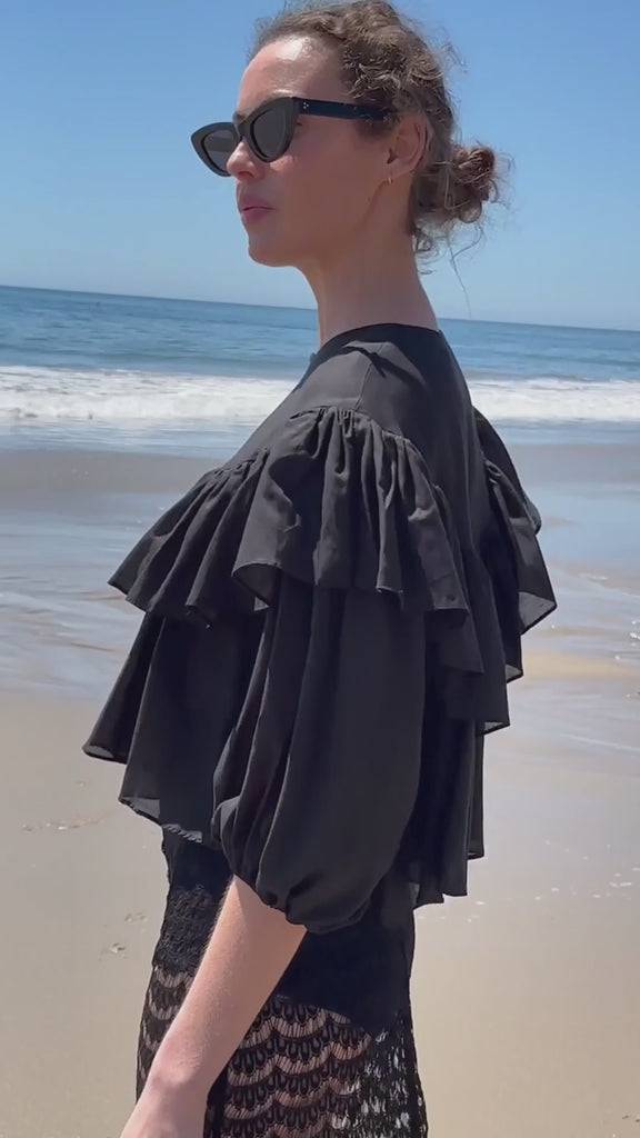 Moon Top - Noir - video - Heidi Merrick