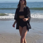 Aloha Shirt - Noir - video - Heidi Merrick